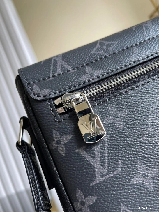 Aaa replica bags VUITTON NEW MESSENGER LOUIS 0711